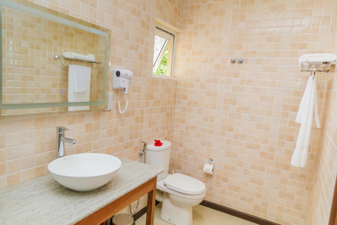 Jonc D'Or Villa Self Catering ลาดิก ภายนอก รูปภาพ